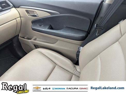 Used 2019 Honda Ridgeline RTL-T image 11