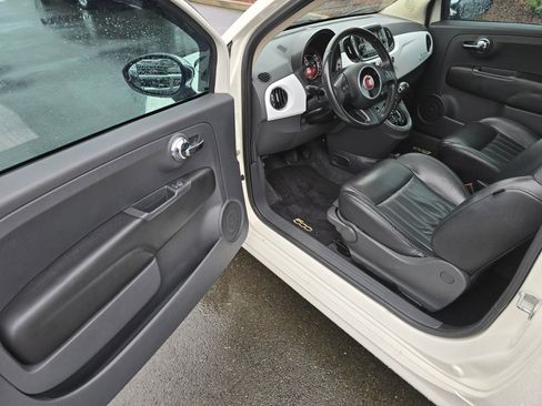 Used 2018 FIAT 500 Lounge image 24