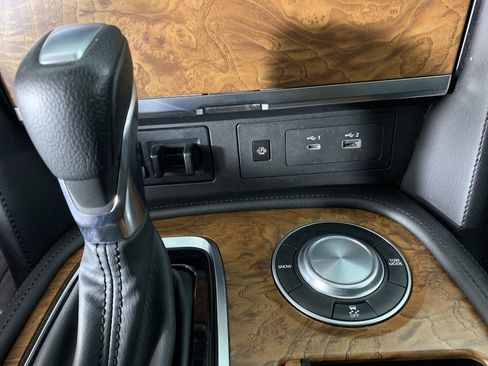 Used 2021 Nissan Armada SL w/ Captain's Chairs Package image 24