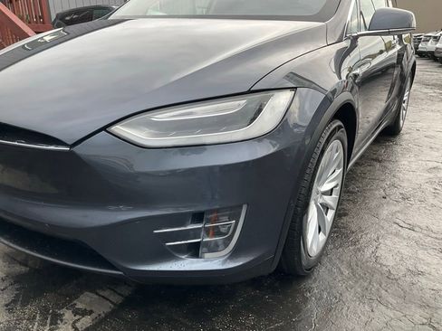 Used 2017 Tesla Model X 75D image 91