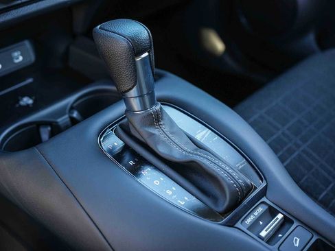 New 2026 Honda HR-V LX image 21