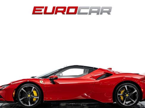 Used 2025 Ferrari SF90 Spider AWD/4WD image 3