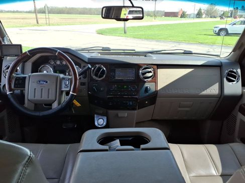 Used 2008 Ford F350 Lariat AWD/4WD image 9