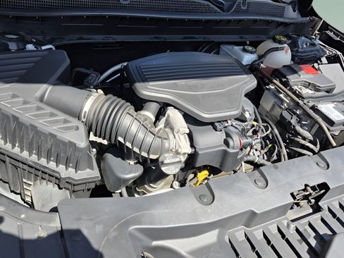Used 2020 Chevrolet Blazer LT AWD/4WD image 17