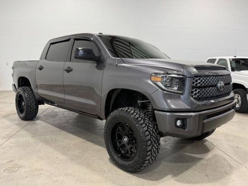 Used 2019 Toyota Tundra SR5 AWD/4WD image 5