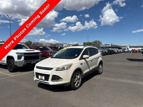 Used 2016 Ford Escape Titanium w/ Equipment Group 301A AWD/4WD image 3