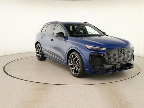 New 2027 Audi SQ6 e-tron Prestige AWD/4WD image 10