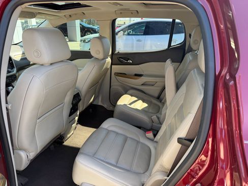 Used 2017 GMC Acadia Denali w/ Technology Package image 3