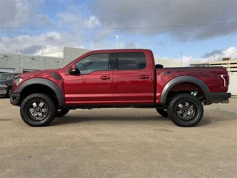 Used 2017 Ford F150 Raptor w/ Equipment Group 802A Luxury image 6