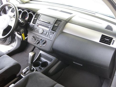 Used 2012 Nissan Versa 1.8 S w/ Special Edition Pkg FWD image 34