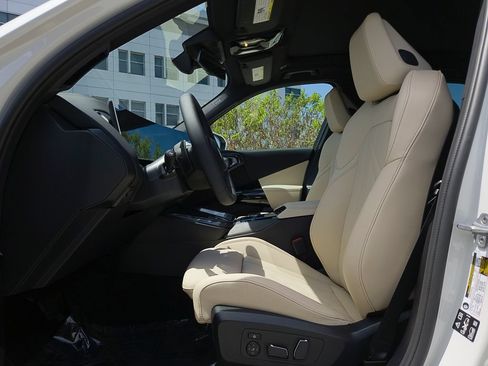 New 2026 BMW X3 xDrive30i w/ Premium Package AWD/4WD image 8