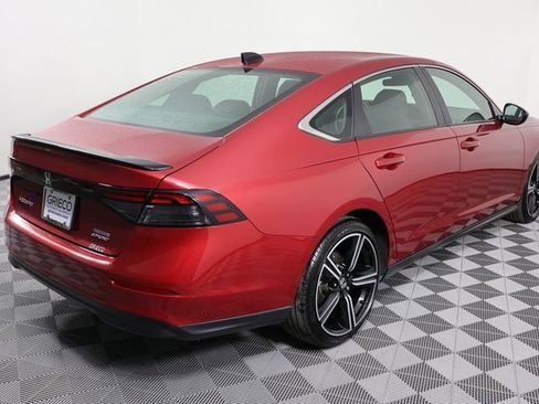 Used 2025 Honda Accord Sport image 8