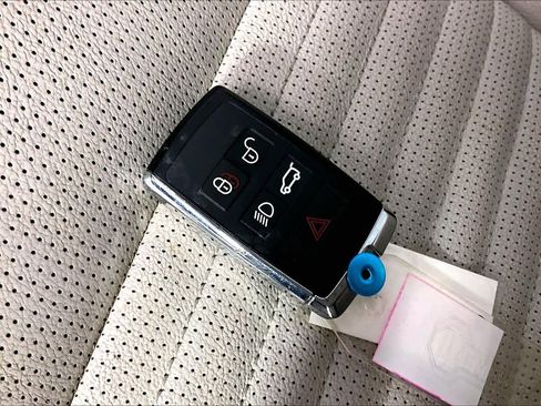 Used 2022 Land Rover Discovery Sport S R-Dynamic image 15