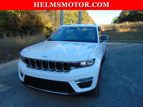 New 2025 Jeep Grand Cherokee Limited image 11