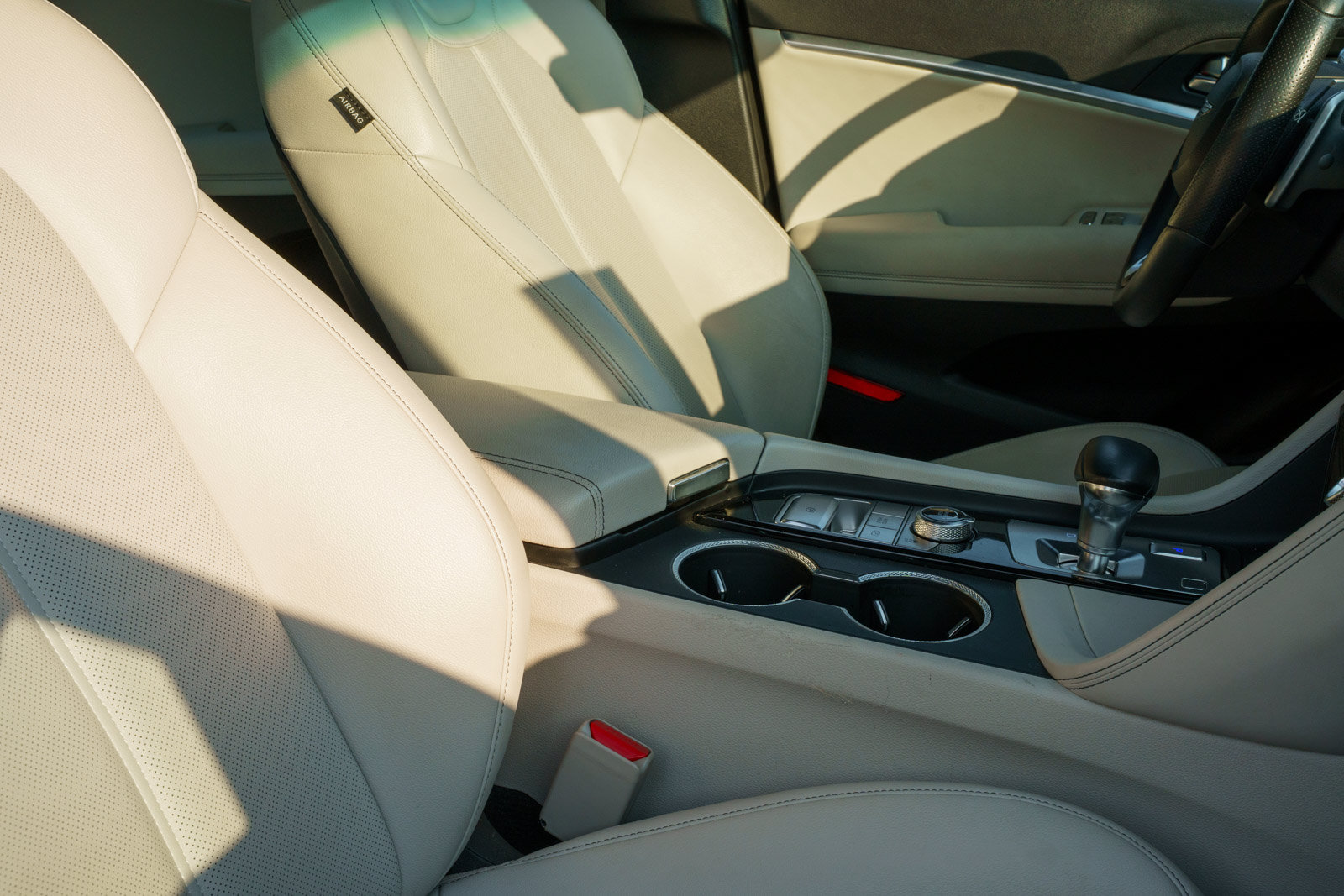 Used 2025 Genesis G70 2.5T AWD/4WD image 21