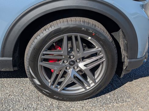 New 2026 Ford Explorer ST-Line w/ ST-Line Street Pack RWD image 7