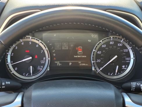 Used 2022 Toyota Highlander XLE image 26