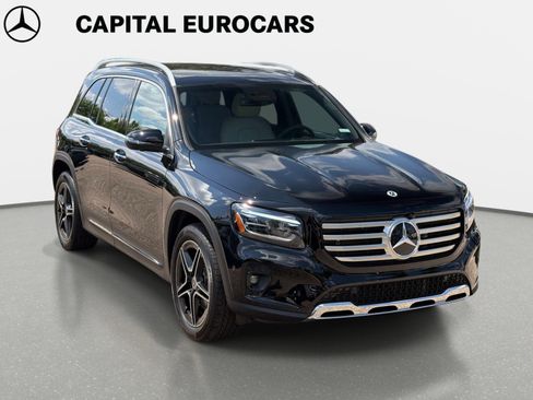 Used 2026 Mercedes-Benz GLB 250 image 3