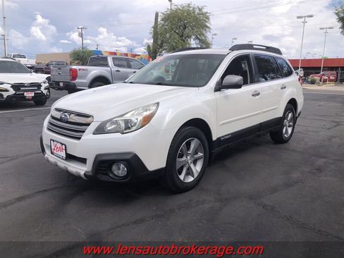 Used 2013 Subaru Outback 2.5i Limited AWD/4WD image 4