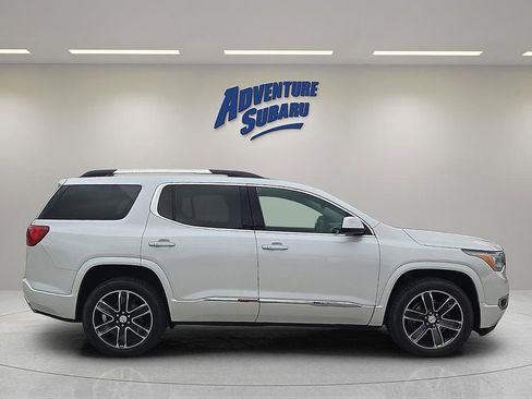 Used 2017 GMC Acadia Denali w/ Technology Package image 7