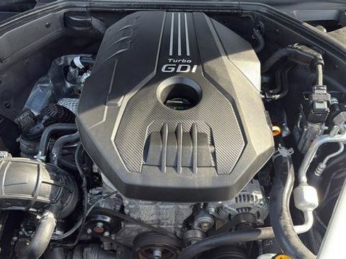 Used 2019 Genesis G70 2.0T Advanced AWD/4WD image 30