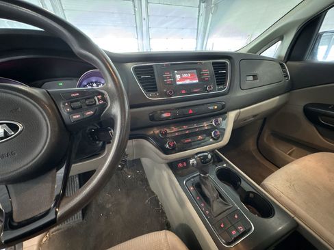 Used 2016 Kia Sedona LX w/ Option Group 020 image 11
