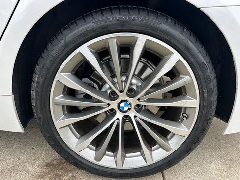 Certified 2022 BMW 530i xDrive w/ Premium Package image 31