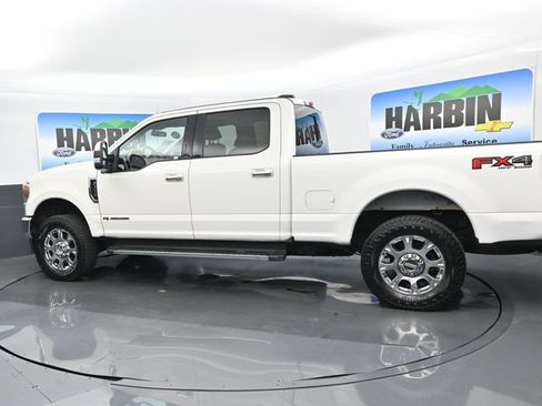Certified 2022 Ford F250 Lariat w/ Chrome Package AWD/4WD image 3