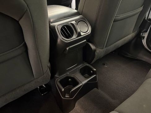 Used 2021 Jeep Wrangler Unlimited Sport AWD/4WD image 24