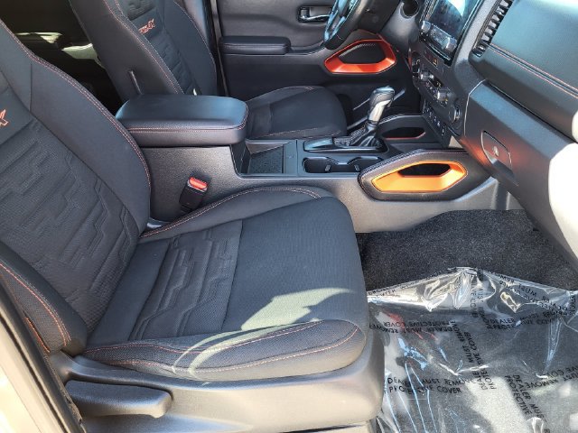 Certified 2023 Nissan Frontier PRO-4X w/ Pro Convenience Package AWD/4WD image 11