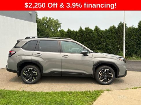New 2026 Subaru Forester Premium AWD/4WD image 2