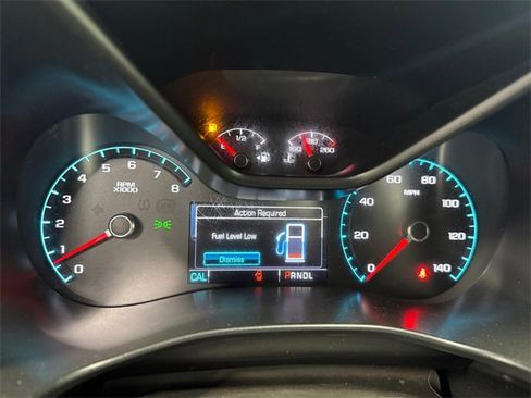 Used 2017 Chevrolet Colorado Z71 image 2