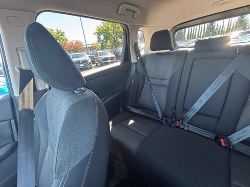 Used 2025 Nissan Rogue SV FWD image 41