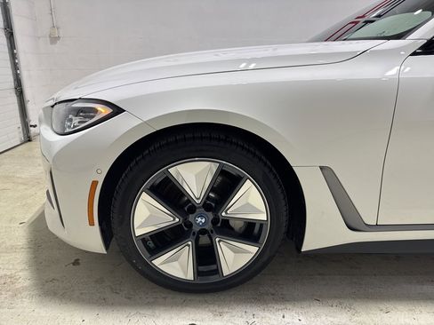 Used 2023 BMW i4 eDrive35 w/ Premium Package image 7
