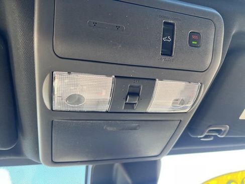 Used 2024 Nissan Frontier PRO-4X w/ Pro Premium Package image 40