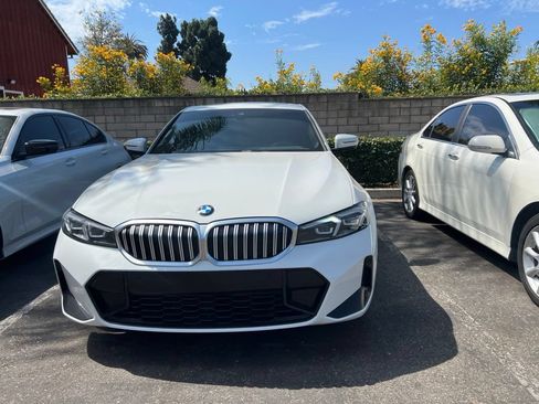 Used 2023 BMW 330i Sedan w/ M Sport Package RWD image 2