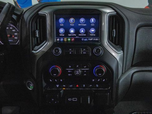 Used 2020 Chevrolet Silverado 2500 LTZ w/ LTZ Texas Edition image 4