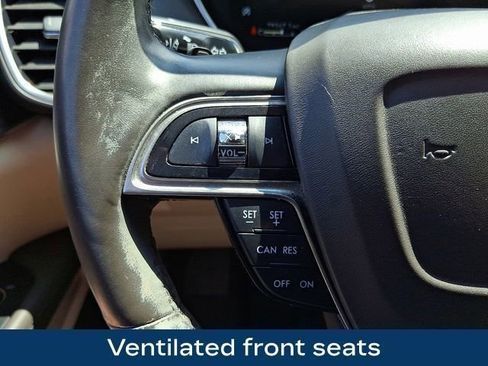 Used 2019 Lincoln Nautilus Reserve image 34