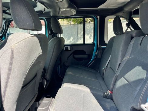 Used 2024 Jeep Wrangler Unlimited image 20