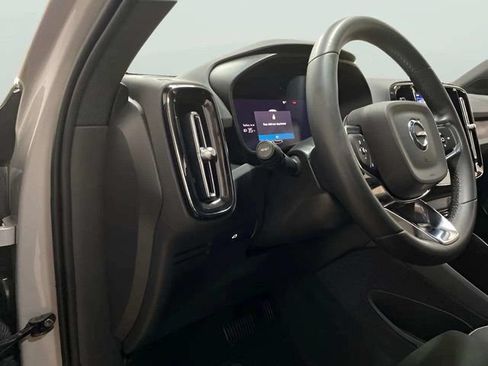 Used 2023 Volvo XC40 Recharge Ultimate AWD/4WD image 30
