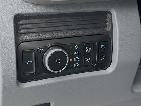 New 2026 Ford F250 XLT w/ Tremor Off-Road Package image 10