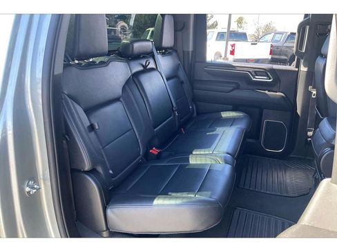 Used 2025 Chevrolet Silverado 3500 LTZ AWD/4WD image 29