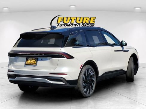 New 2026 Lincoln Nautilus Reserve AWD/4WD image 6