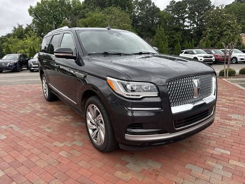 Used 2022 Lincoln Navigator Reserve AWD/4WD image 19