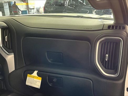 Certified 2021 GMC Sierra 1500 SLT image 19