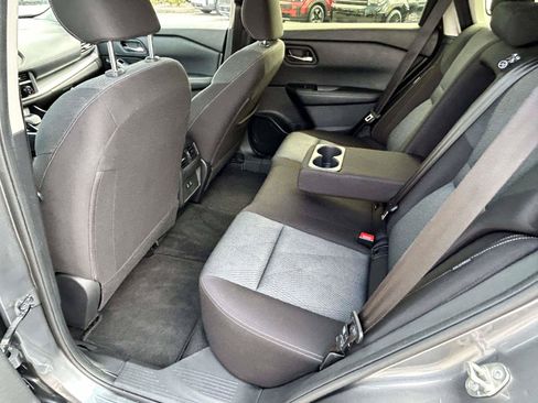 Used 2025 Nissan Rogue SV AWD/4WD image 8