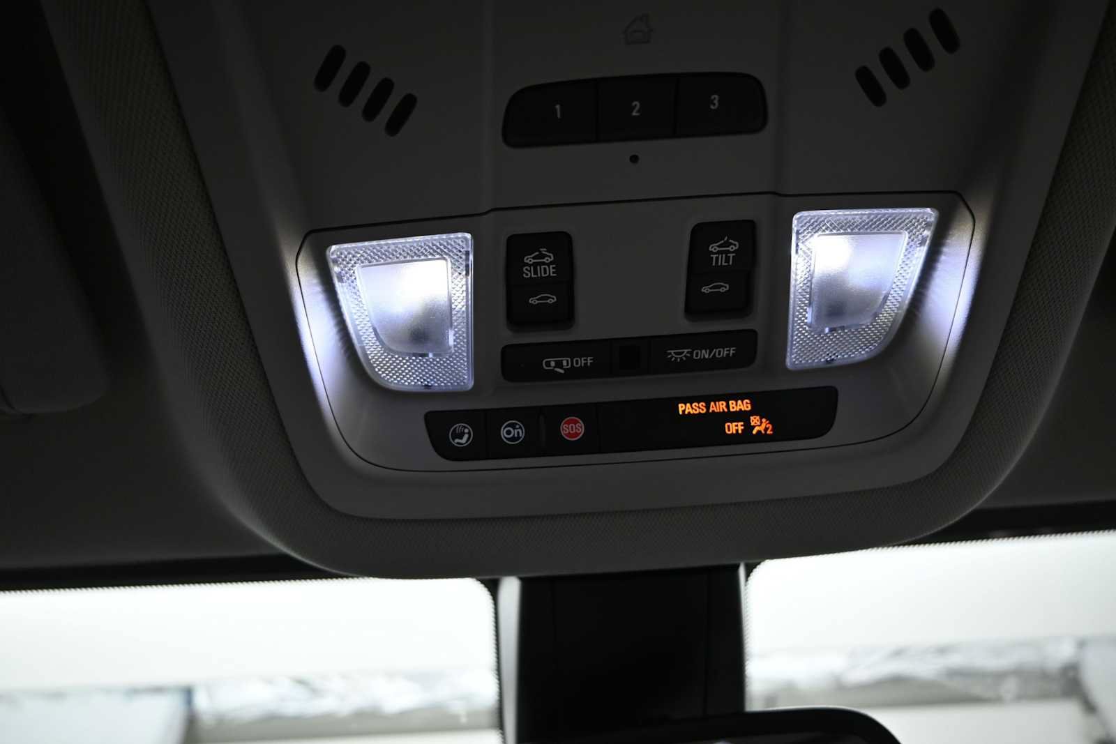 Used 2021 GMC Acadia SLT w/ LPO, Floor Liner Package AWD/4WD image 24
