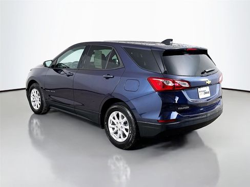 Used 2019 Chevrolet Equinox LS w/ LS Convenience Package image 7