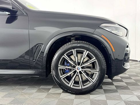Used 2023 BMW X5 M50i w/ Climate Comfort Package image 31