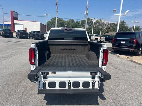 Used 2020 GMC Sierra 1500 Denali w/ Denali Ultimate Package AWD/4WD image 30